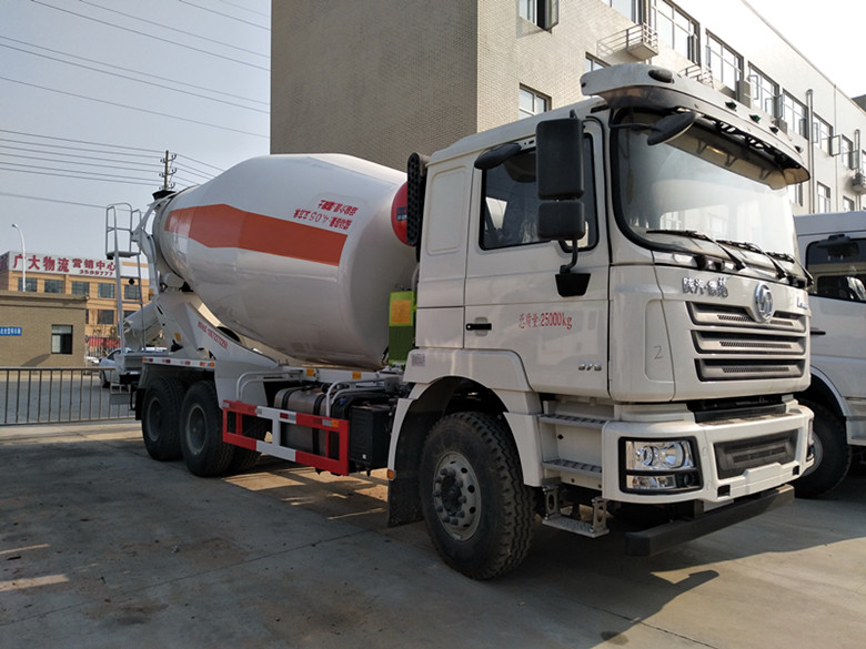 15方混凝土攪拌車(chē)陜汽德龍